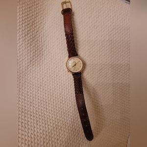 Timex Indiglo women leather strap watch